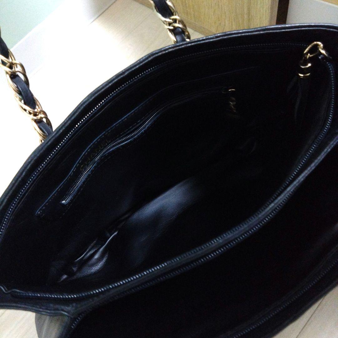 キルティング　ブラックレザー ショルダーバッグ