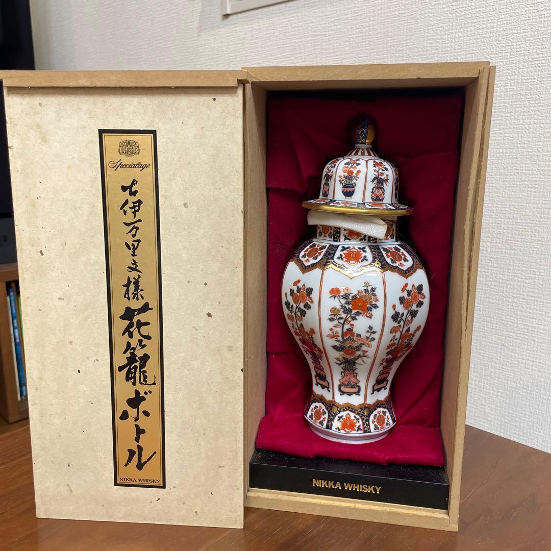 ニッカウイスキー 有田焼 古伊万里紋様 花籠ボトル 660ml 箱付 未開封