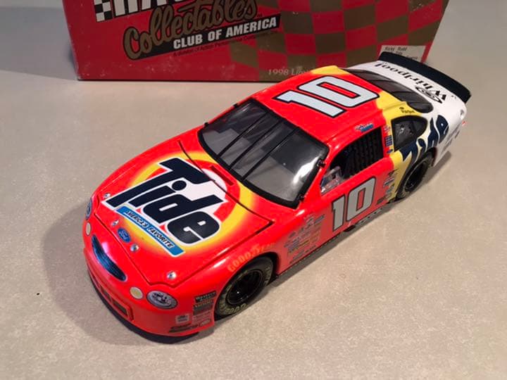 限定1of2,500 NASCAR 1/24 Action ♯10 Tide