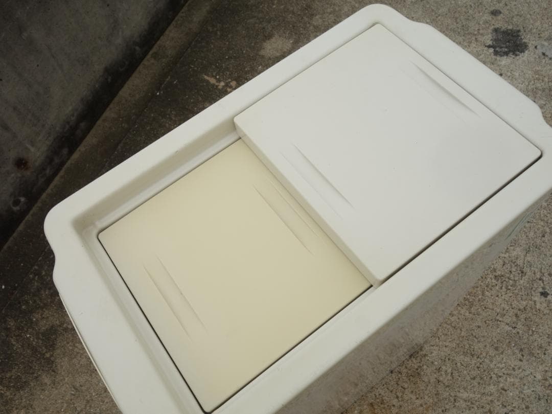 【中古】K▼サンヨー 冷凍庫 冷凍ストッカー フリーザー 43L (31672)