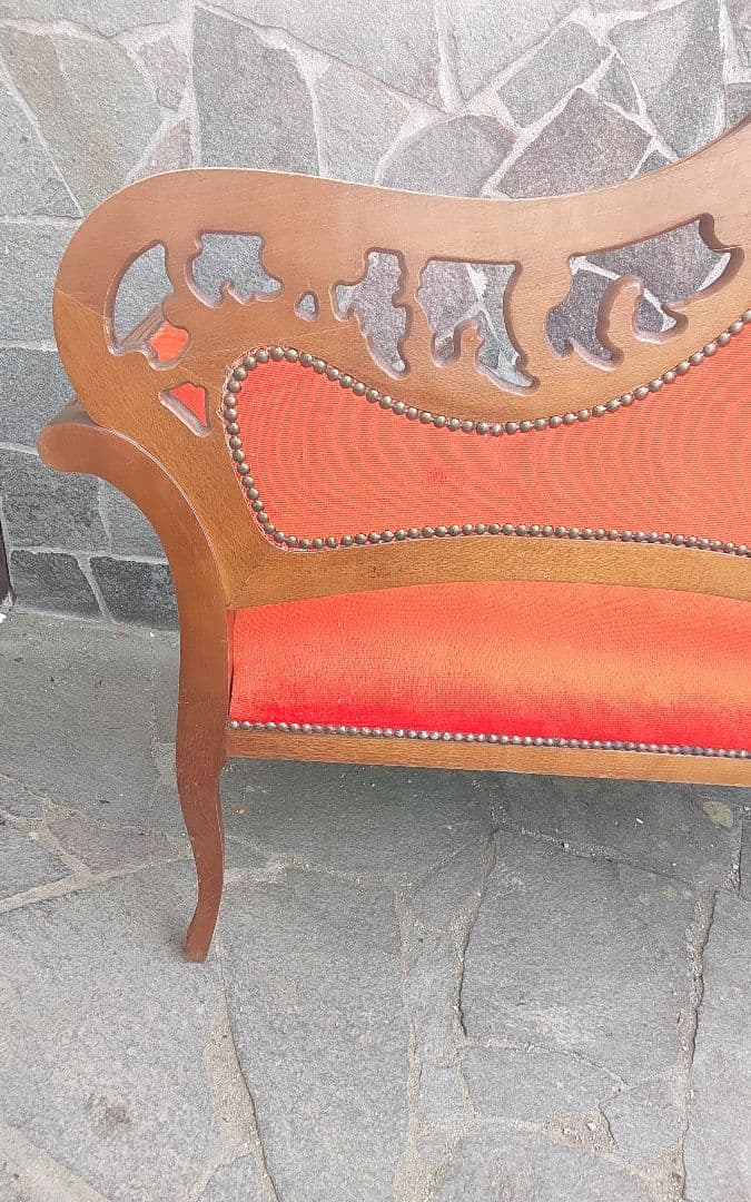 イギリスアンティーク ビクトリアンスタイル オレンジベルベットソファ