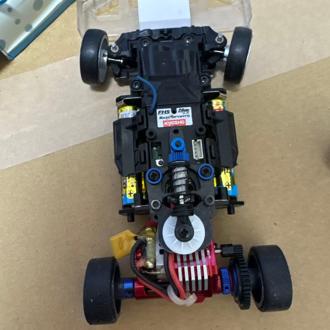 d*7様 ミニッツラジコンカー 電動リモコン付き