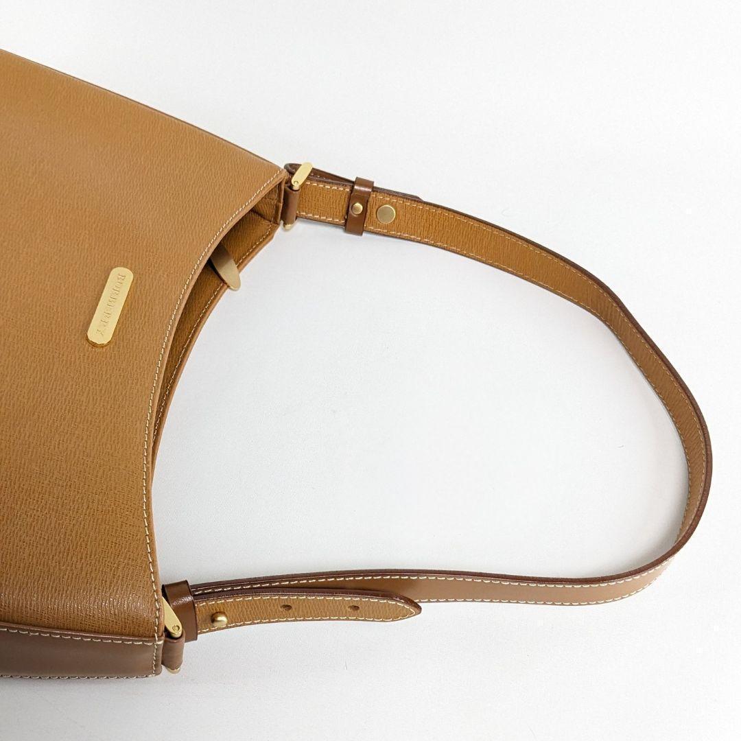 美品　バーバリー　ワンショルダーバッグ　ノバチェック　サフィアーノレザー　肩掛け