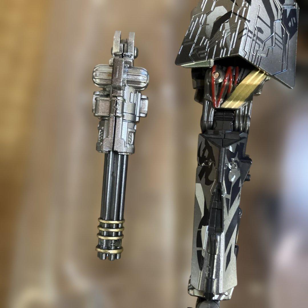 トランスフォーマー　BMB MPM スタースクリーム 似