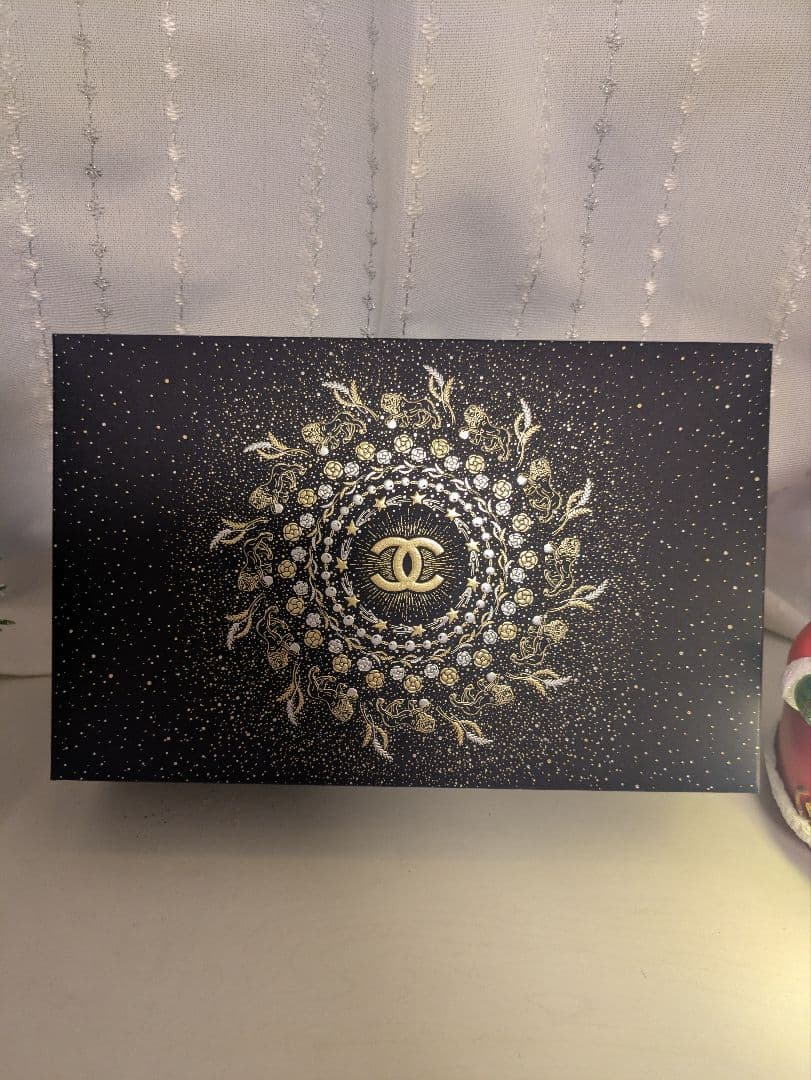 CHANEL クリスマスコフレ2025 アイシャドウ　マスカラセット　ポーチ