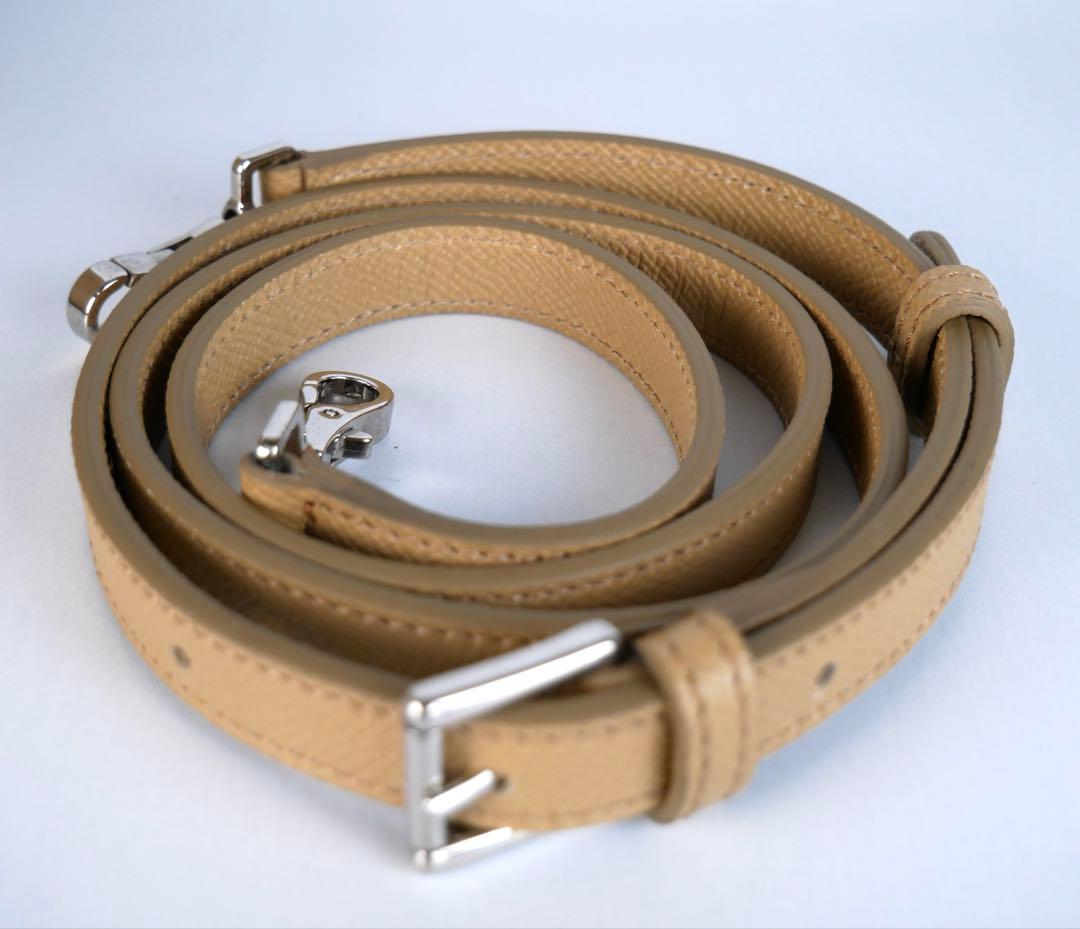 ✨新品未使用保管品✨ モラビト MORABITO　ディアンヌ　ベージュ シボ革