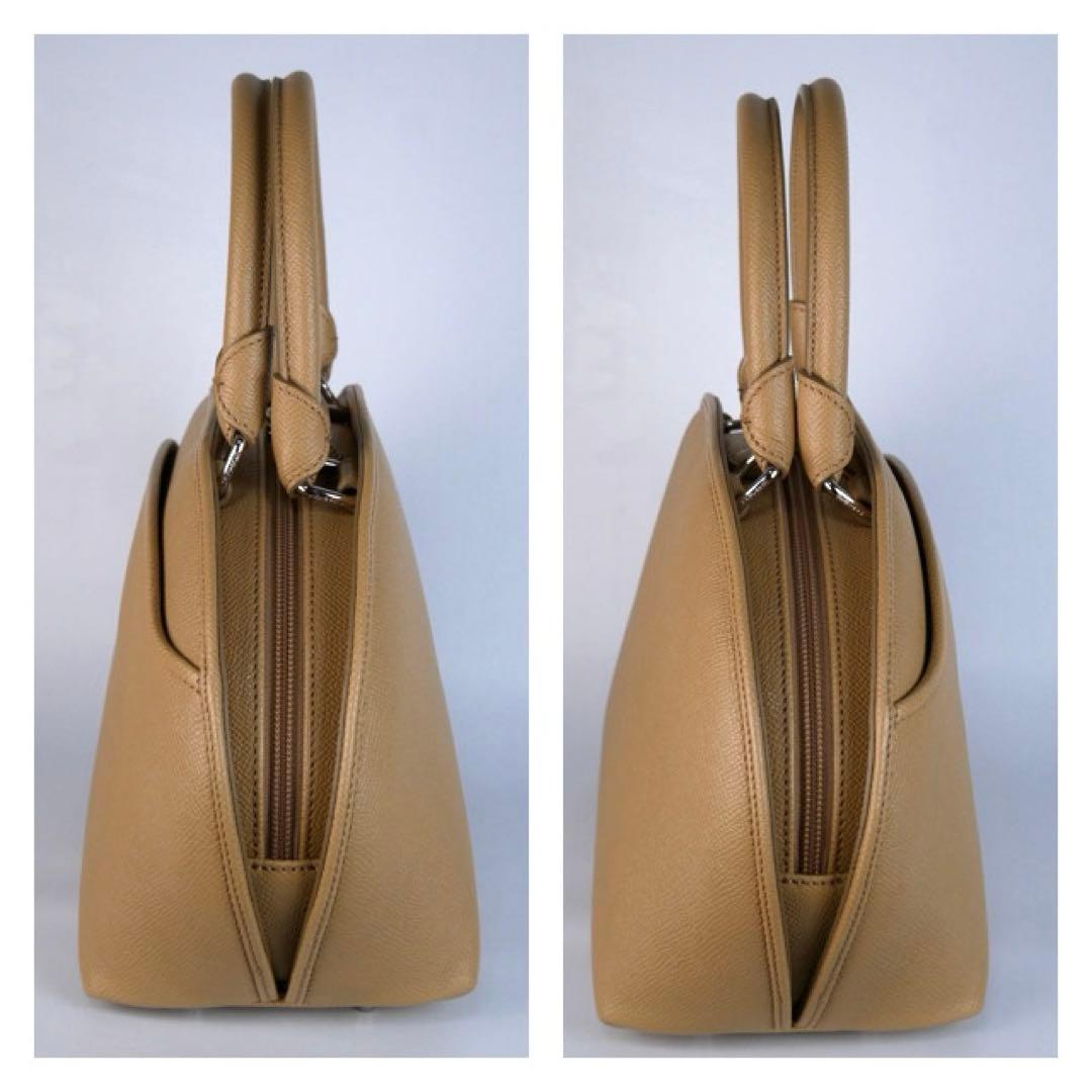 ✨新品未使用保管品✨ モラビト MORABITO　ディアンヌ　ベージュ シボ革