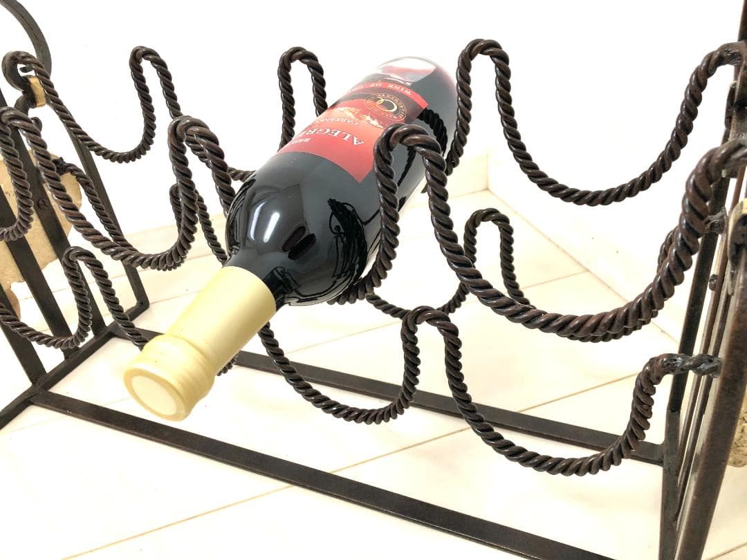 レア・アンティーク】アイアンラック 石像彫刻 ワインラック 8本収納可