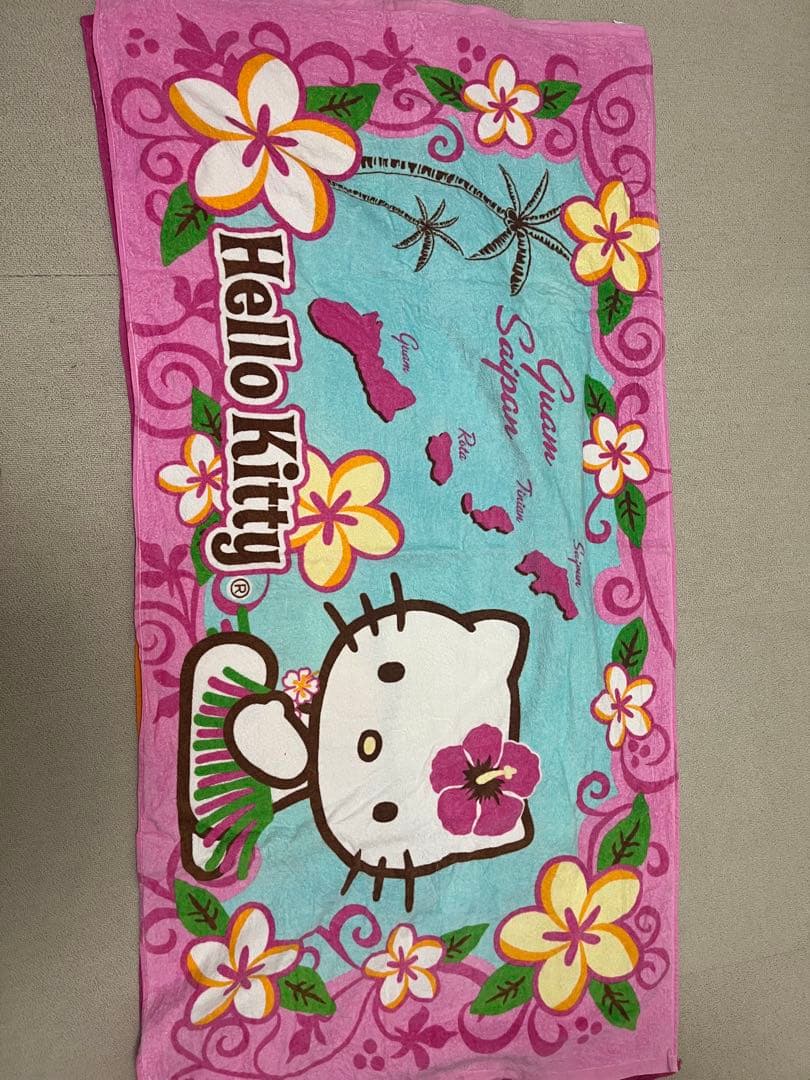 サンリオ　大判バスタオル　グアム　限定　キティ