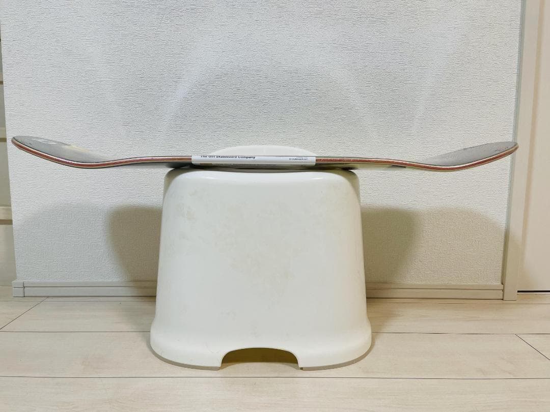 台湾製無地黒デッキテープ付きGIRL ガール　8.0デッキ