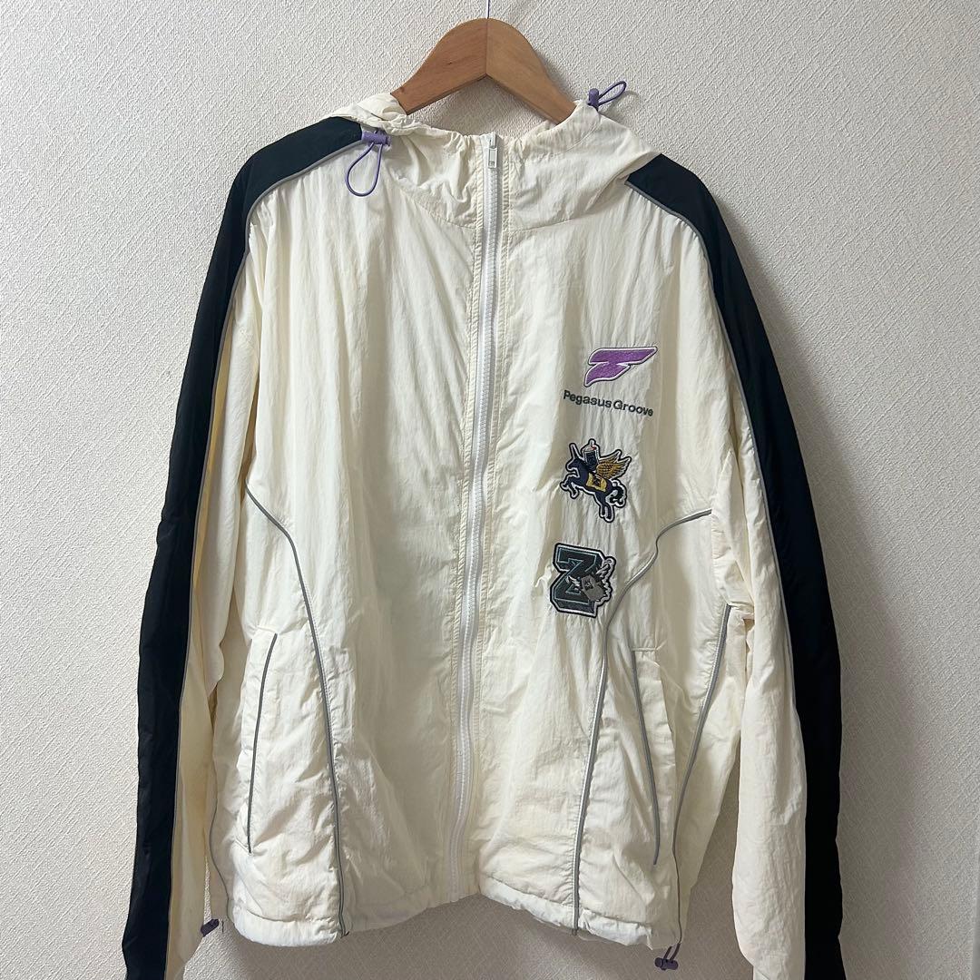 ずとまよ フード付き ナイロンジャケット Mサイズ - メルカリ