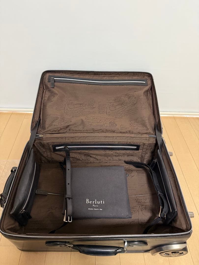 美品】べルルッティ スーツケース FORMULA 1000トロリー