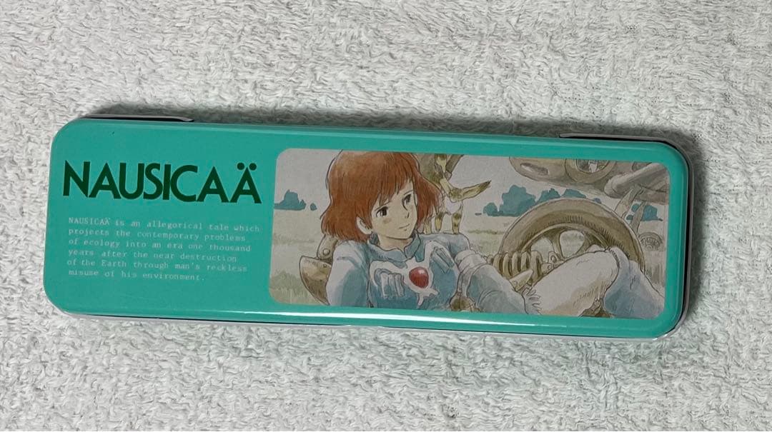 ジブリ　下敷きとペンケース　トトロ　ナウシカ　魔女の宅急便　ラピュタ