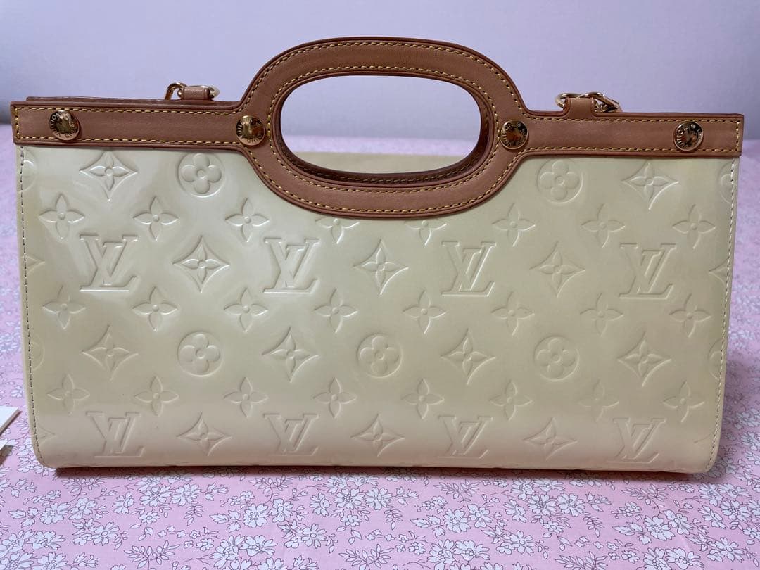 ルイヴィトン　モノグラムヴェルニ　ロクスバリードライブ