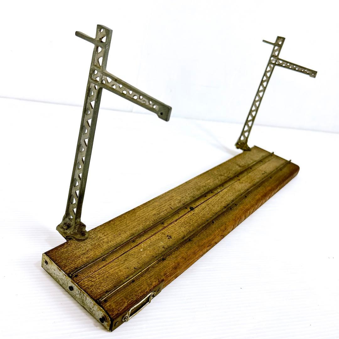 【希少】国鉄EF58 21号機 電気機関車模型／金属製・展示台＆架線柱付き