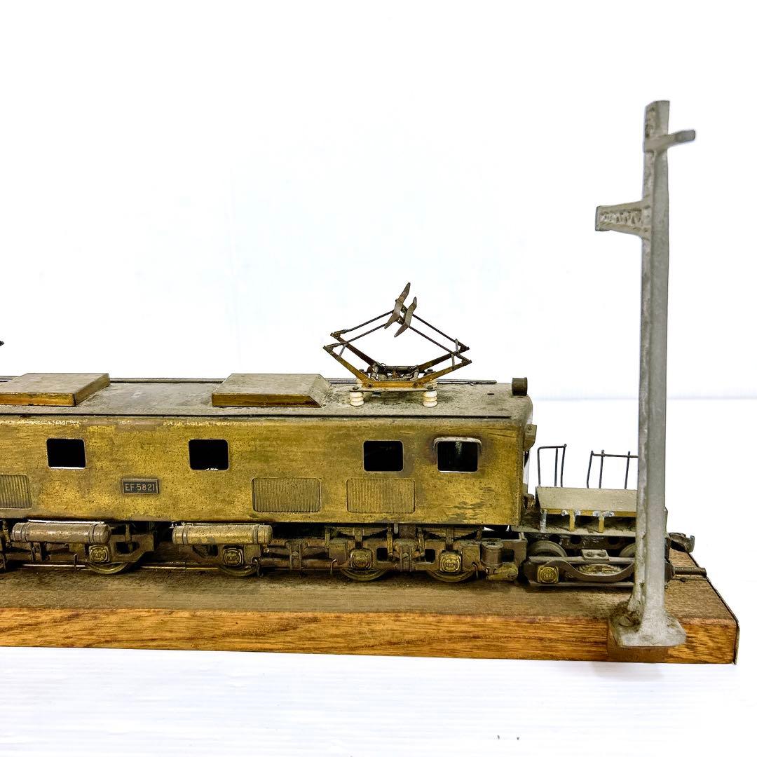 【希少】国鉄EF58 21号機 電気機関車模型／金属製・展示台＆架線柱付き