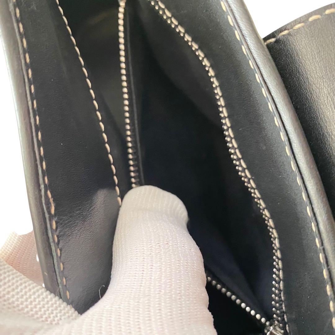 TOD'S トッズ【美品】ベルトバックル レザーショルダーバッグ ビンテージ