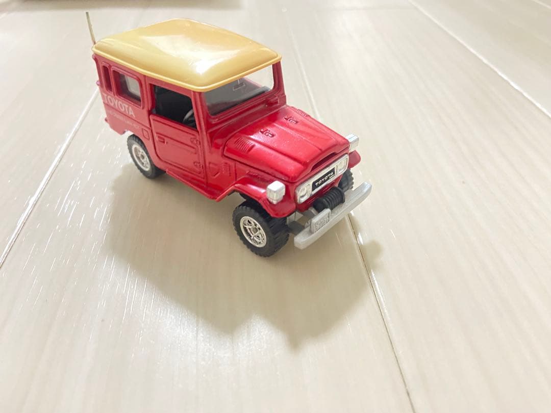 トミカ ダンディ トヨタ ランドクルーザー NO.13 ミニカー ランクル