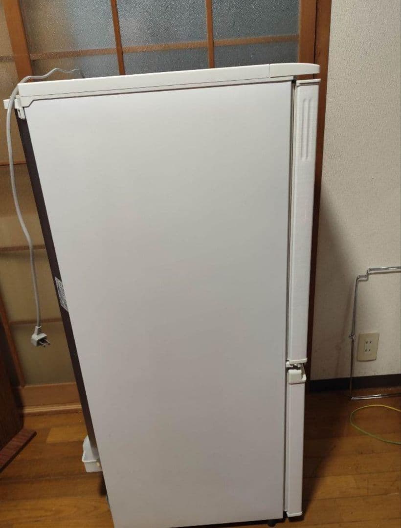 2019年製 どっちもドア冷蔵庫（137L）近隣配送無料＋保証＋設置込