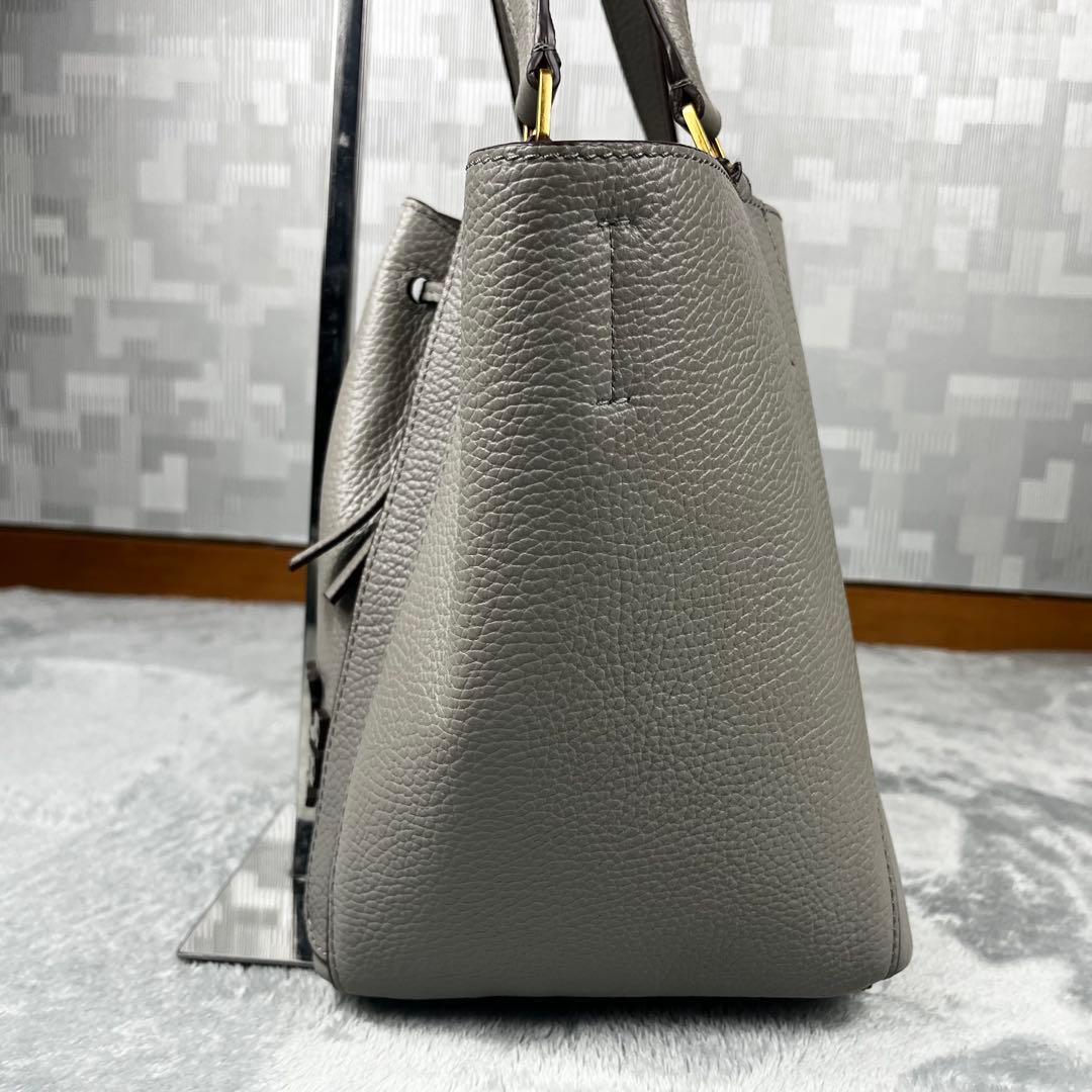 Tory Burch マックグロー ハンドバッグ グレー系 レザー