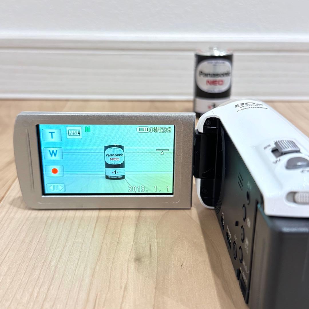 【美品】　Panasonic パナソニック　ビデオカメラ　HC-V520M
