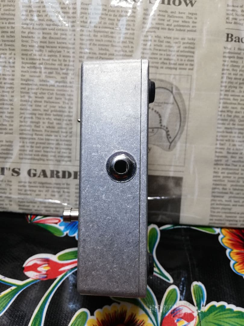 HumDebugger　美品中古品　ノイズ対策ペダル