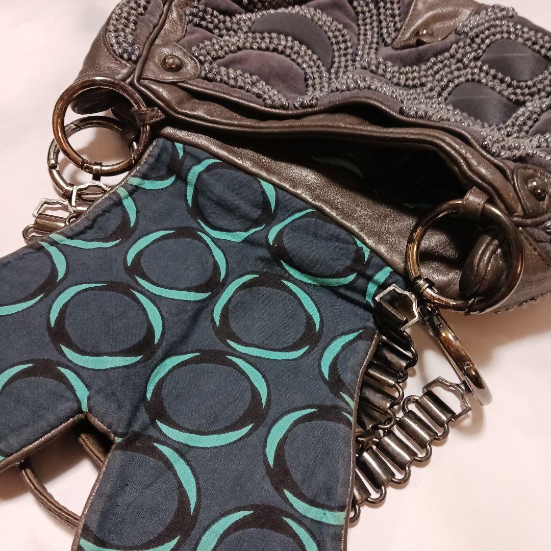 最終値下げ！ジャマンピエッシュビーズ装飾付きグレーショルダーバッグ