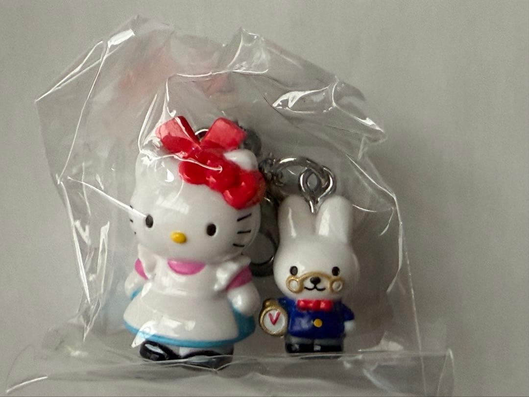 ハローキティ コレクターズマスコット フィギュア 不思議の国のアリスver