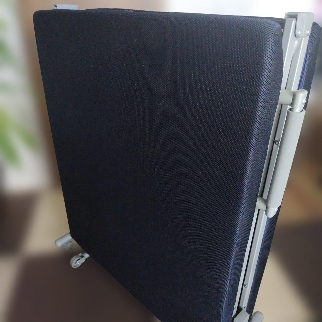 折りたたみシングルベッド 組立不要 簡単収納 昼寝・残業に大活躍