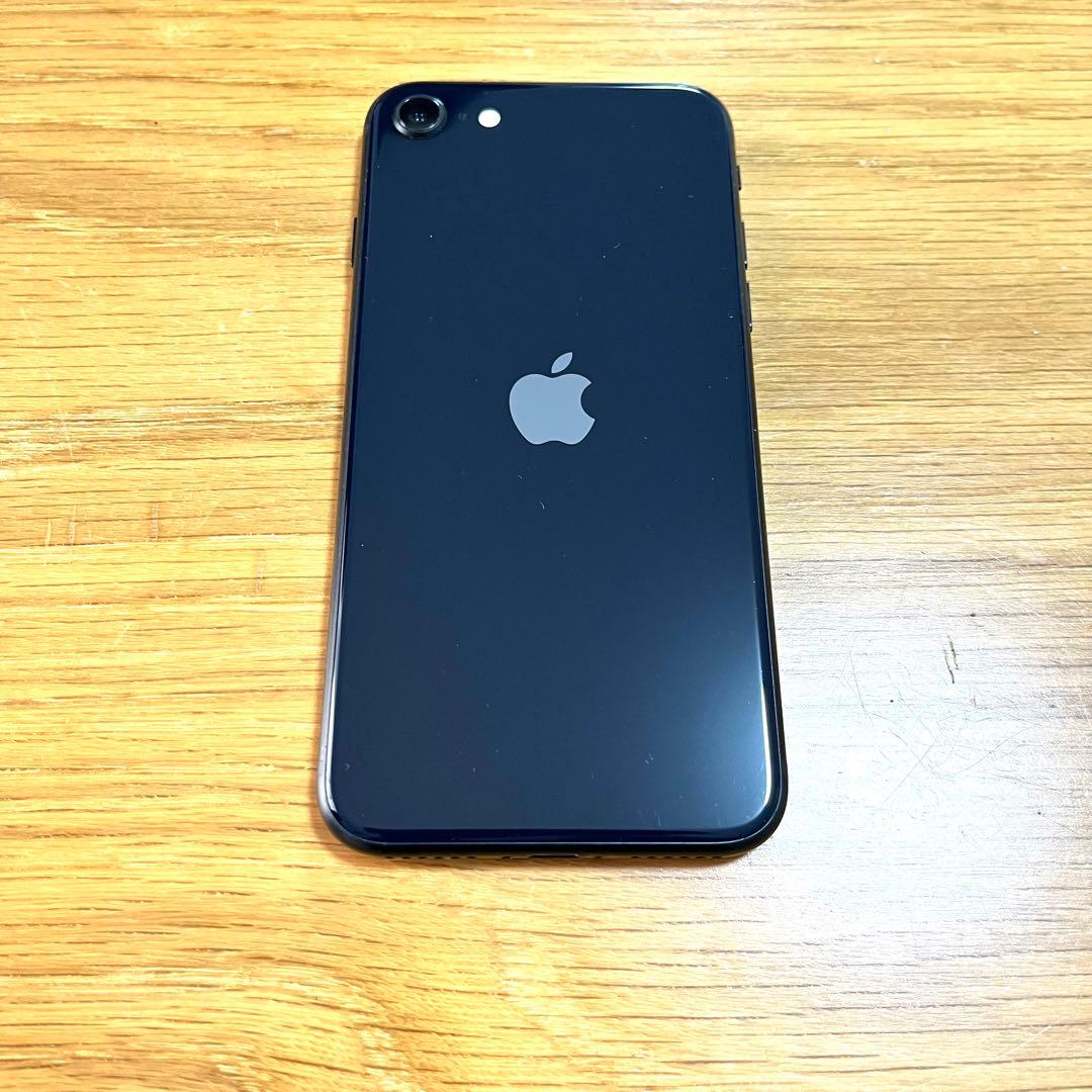 iPhone SE (第3世代) ミッドナイト 128 GB Softbank