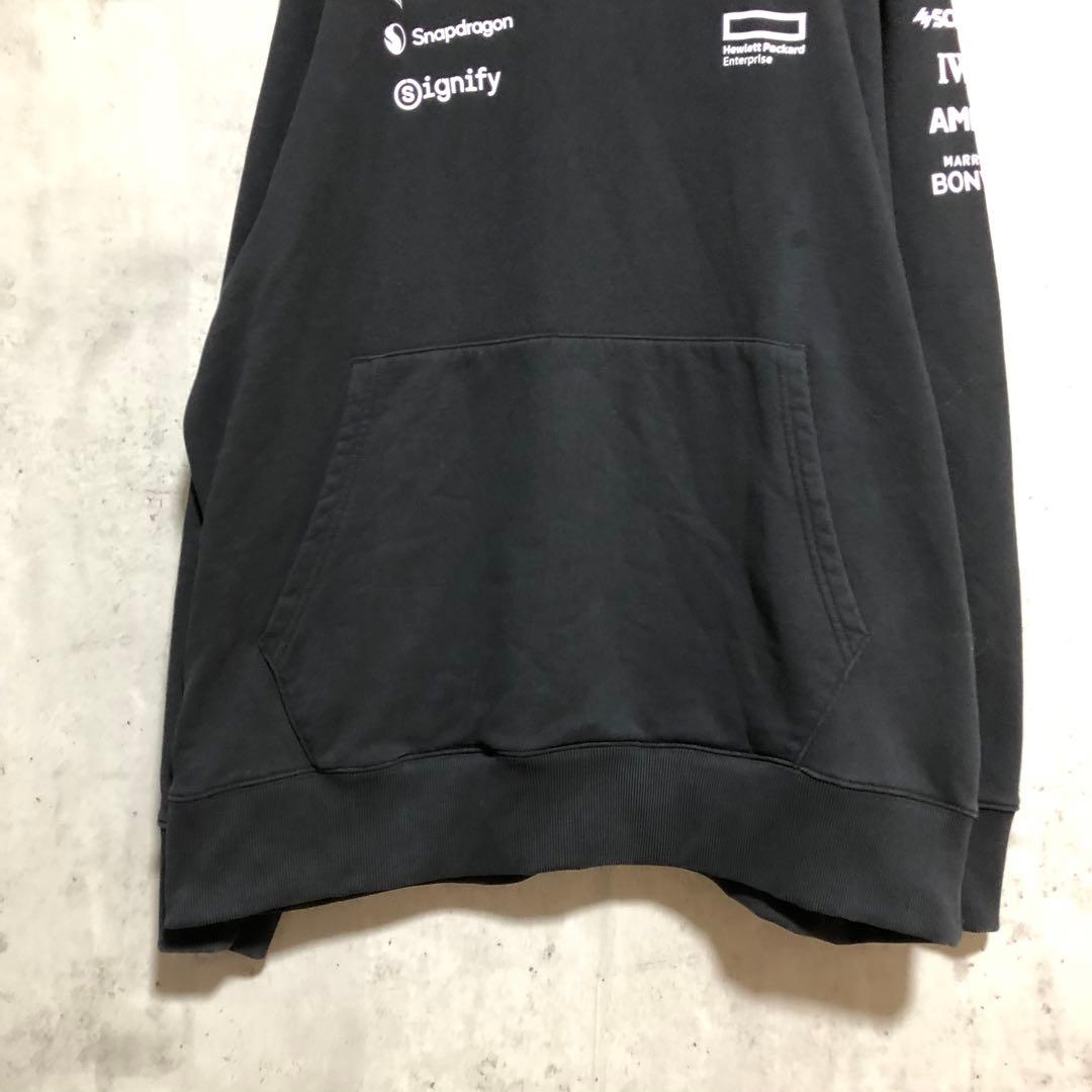 チーム メルセデス AMG ペトロナス アディダス F1 2025 パーカー