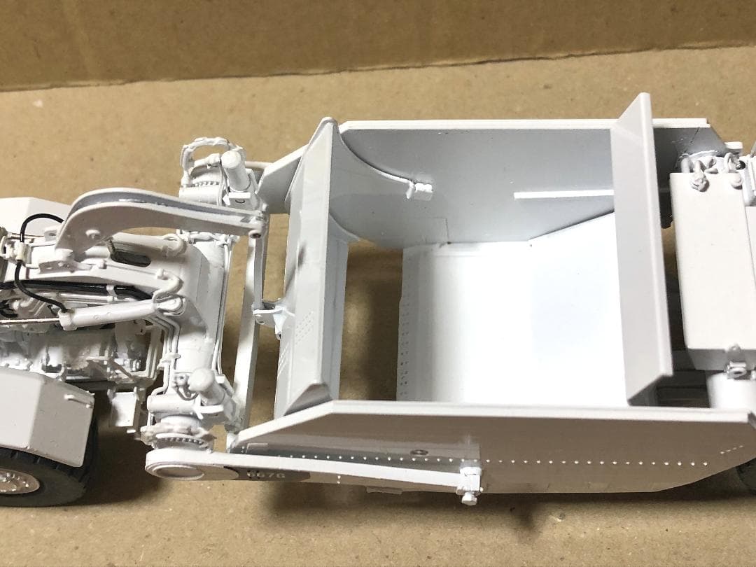 キャタピラー657Gコールスクレーパー 1/87HOスケール　ブラスモデル