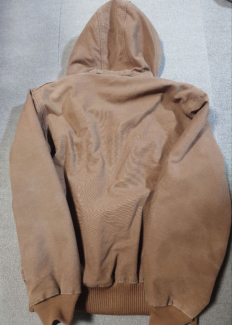 Carhartt　アクティブジャケット　Sサイズ　ブラウン