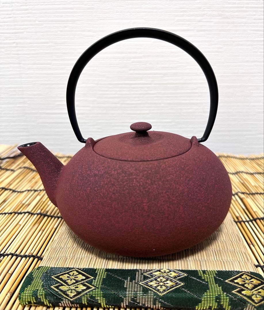 菊地保寿堂　奥山清行デザイン　ティーポット ふくＳ　南部鉄瓶　南部鉄器
