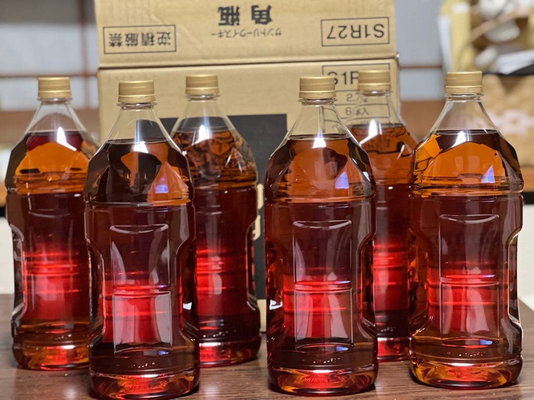 残り3ケース】サントリー角2.7L×6本 - メルカリ