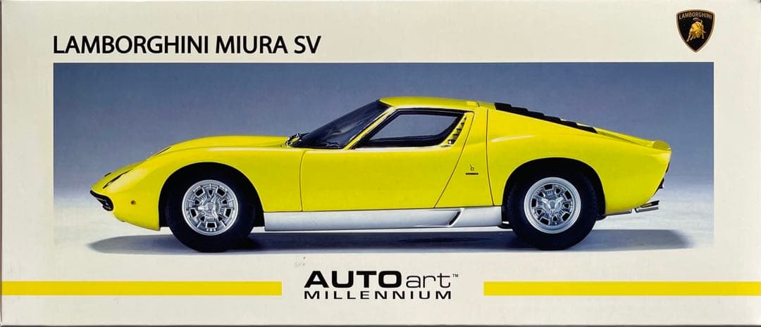絶版新品　オートアート1/18 ランボルギーニ　ミウラP400SV イエロー