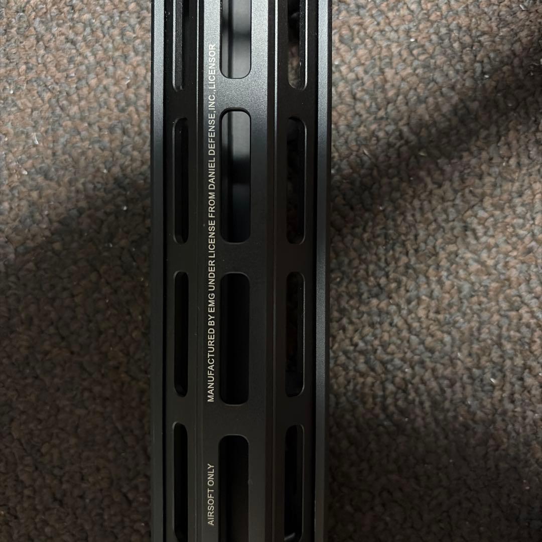 DANIEL DEFENSE公式 ハンドガード