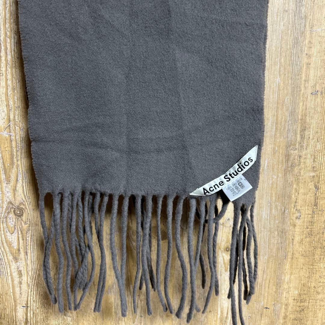 Acne Studios グレーマフラー - メルカリ