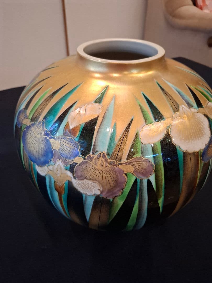 九谷焼山上陶洸大型花菖蒲金彩花瓶