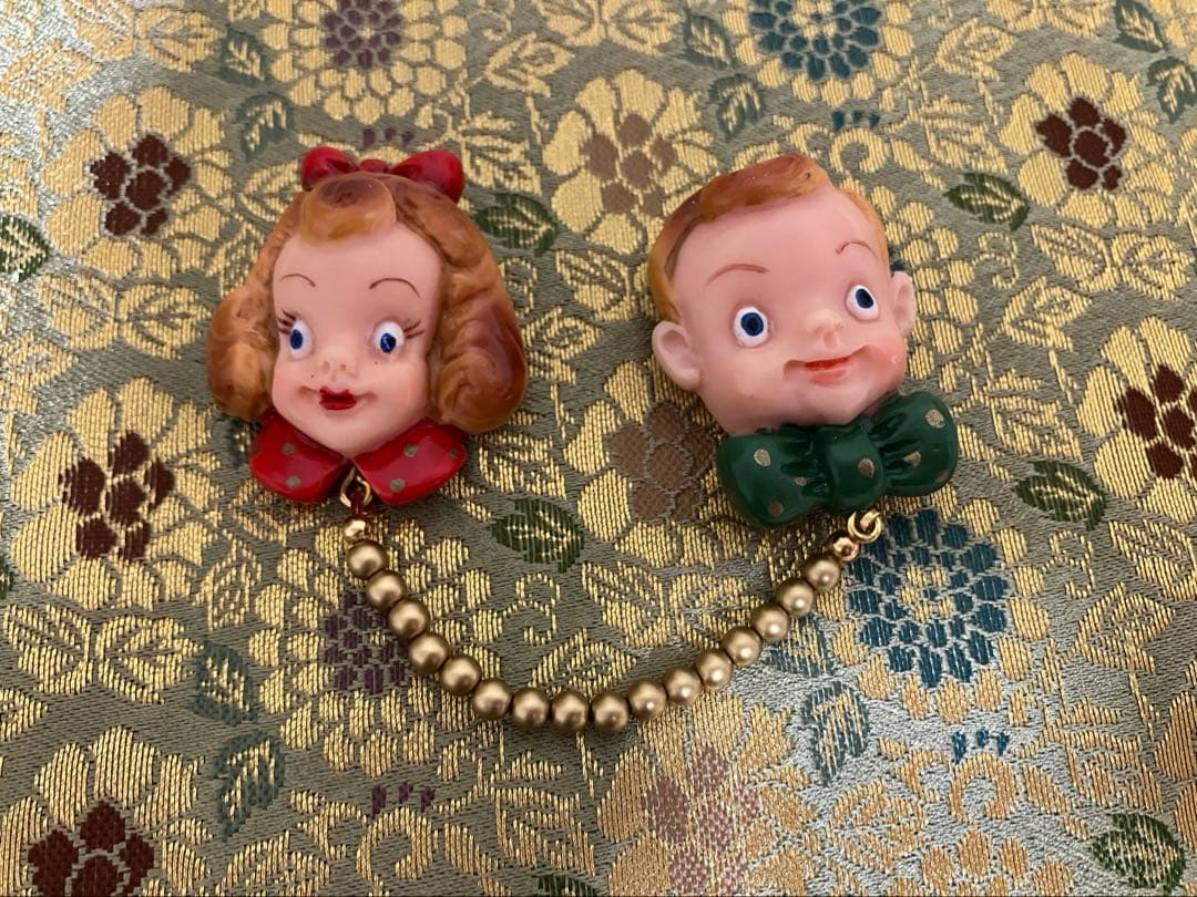 weekends ウィークエンズ　ブローチ　オリーブ少女　クリスマス 千秋さんのInstagram投稿です😊 YouTubeにもでてます💕 Posted