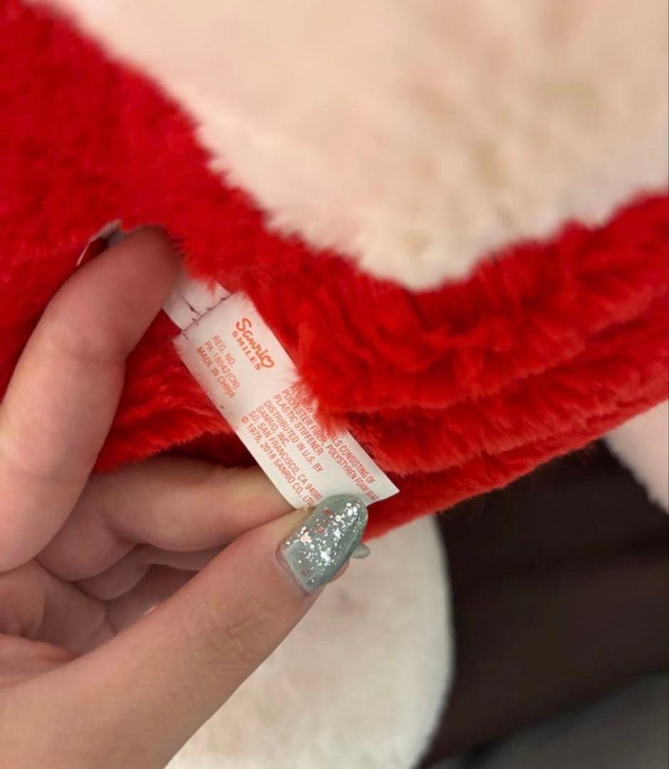 キティちゃんぬいぐるみ　超特大キティちゃん　希少レアキティ