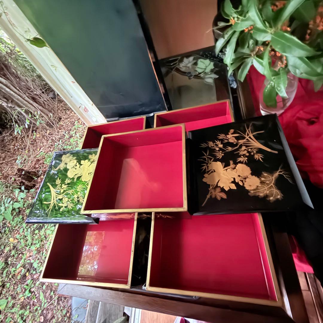2201様感謝‼️JAPAN研ぎ出し高蒔蒔絵四君子華づくし五段重箱二枚蓋真塗桐箱入