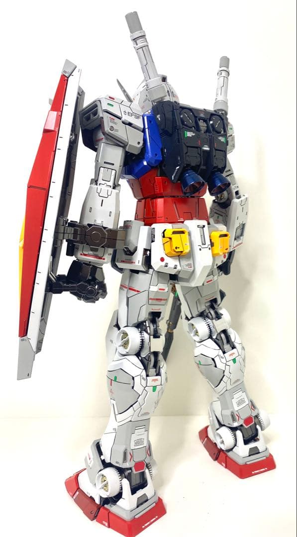 PG UNLEASHED 1/60 ガンダム ガンプラ　光沢　全塗装　完成品