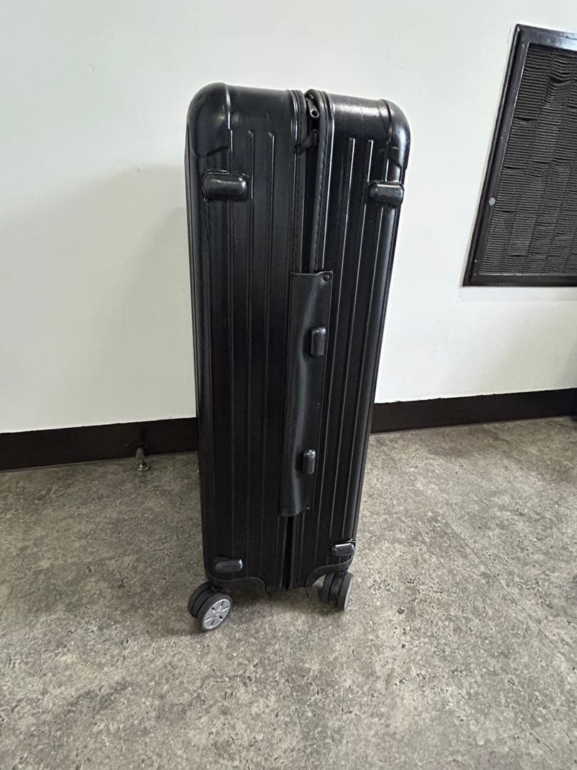 リモワ サルサ 104L 希少】リモワ サルサエアー 最大容量 105L 4輪 TSA