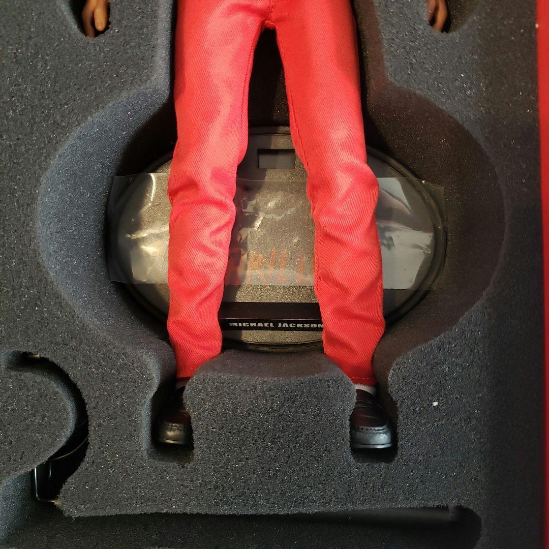 ホットトイズ 初回限定生産 マイケルジャクソン フィギュア スリラー版