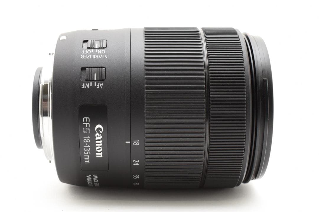 超美品 キャノン EF-S 18-135mm F3.5-5.6 IS M617