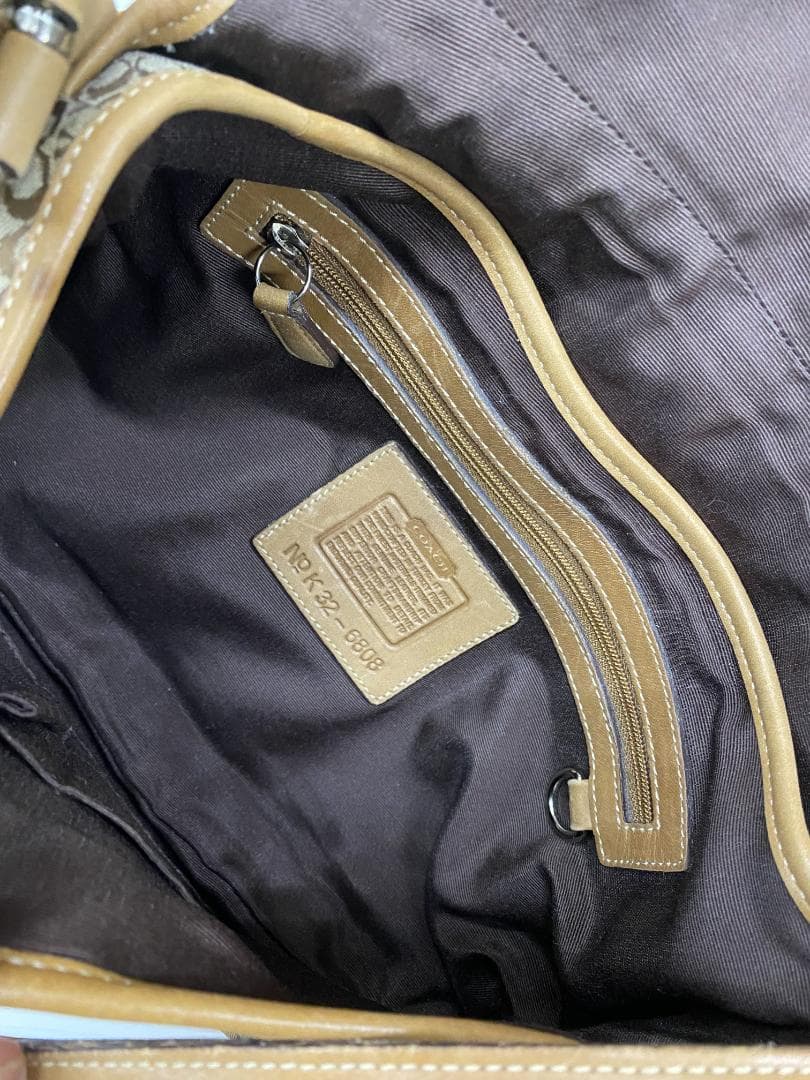 COACH　ショルダーバッグ　アナグラム