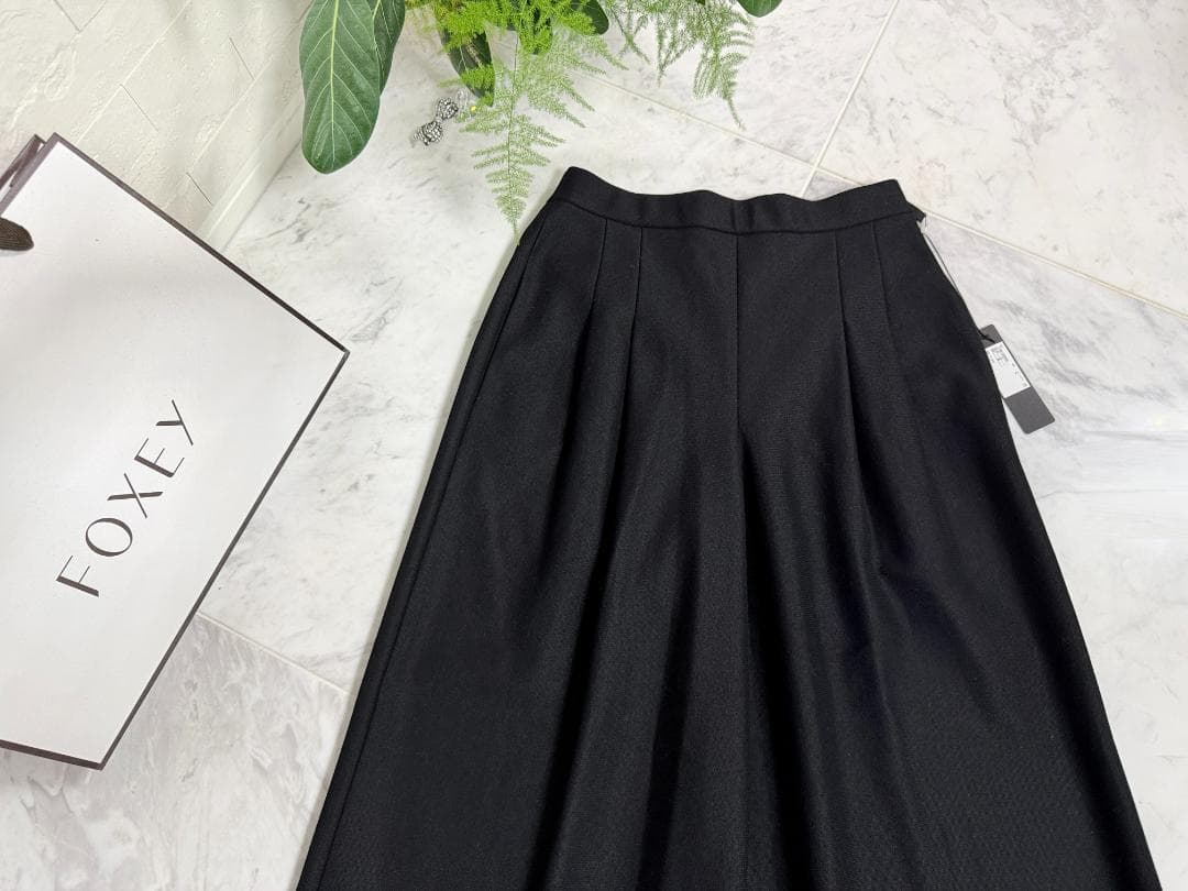 極美品★FOXEY/フォクシー アリーナキュロット ロゴ刺繍38 掲載商品