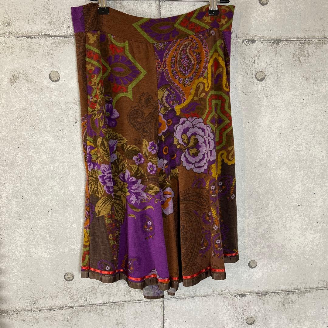 【美品】【エトロ】　個性的 ウエスト総ゴム　後ろ長め　美脚効果有り