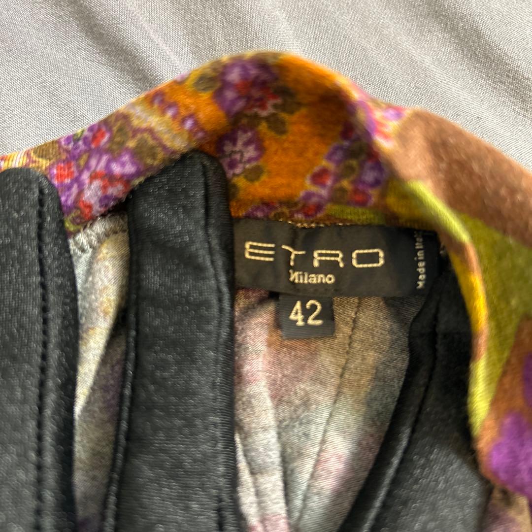 【美品】【エトロ】　個性的 ウエスト総ゴム　後ろ長め　美脚効果有り